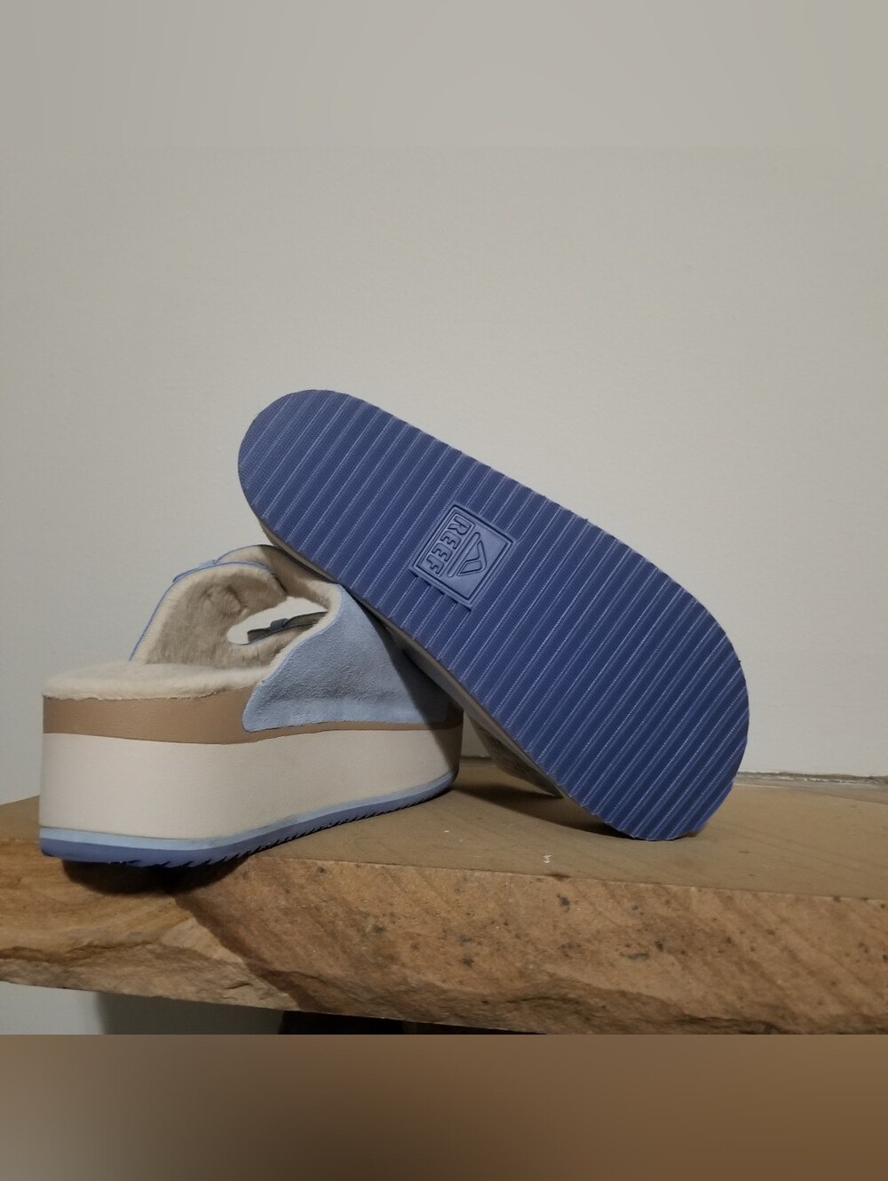 NEW! Reef Light Blue Shearling Platform Slide Mules sz 8 NWT - Picture 10 of 12